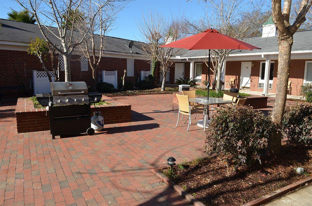 Winton Inn & Suites Barnwell Buitenkant foto