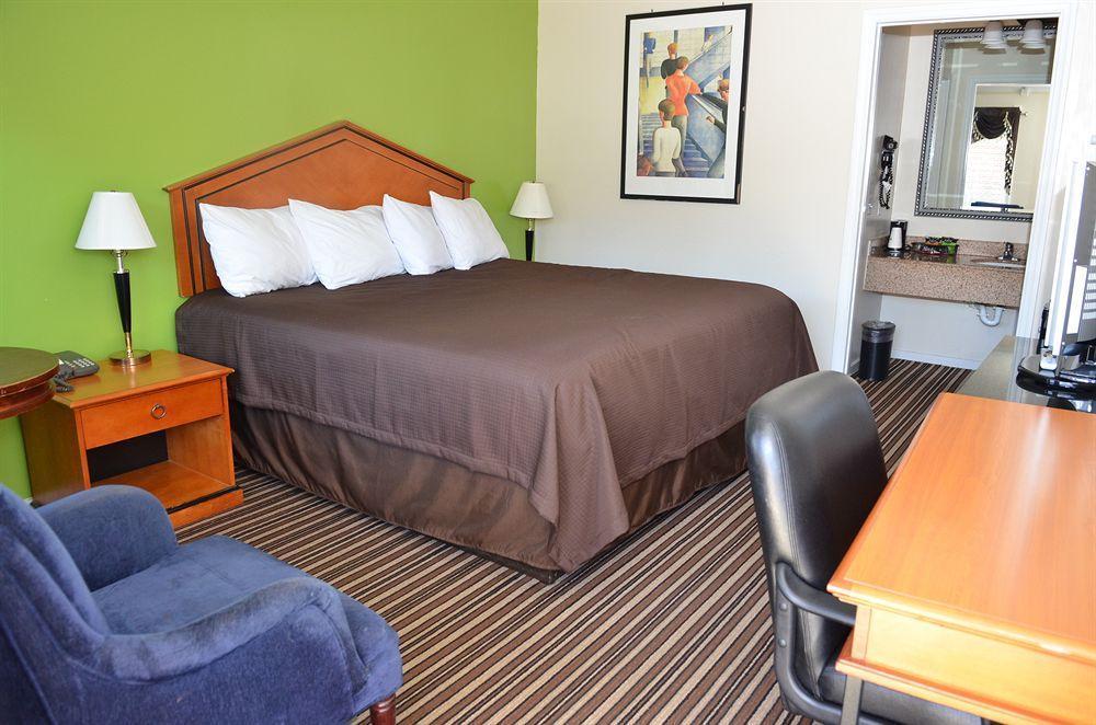 Winton Inn & Suites Barnwell Buitenkant foto
