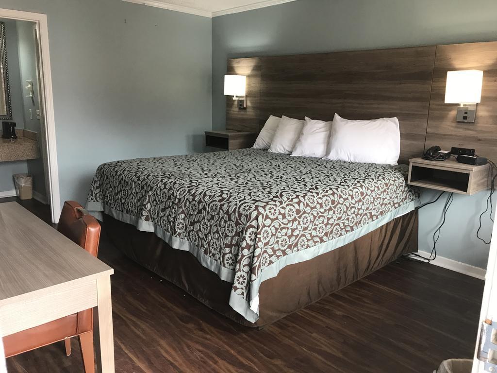 Winton Inn & Suites Barnwell Buitenkant foto