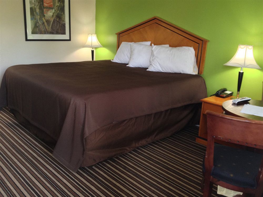 Winton Inn & Suites Barnwell Buitenkant foto